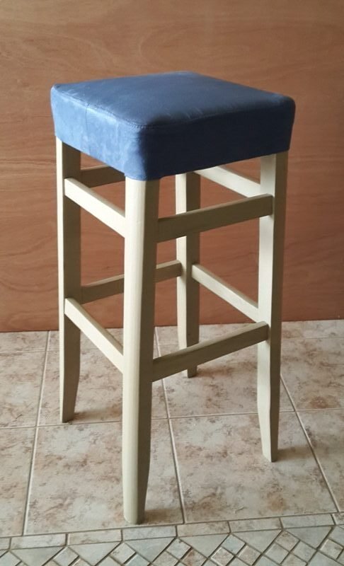 10-2-rotated-e1593161029291.jpg Σκαμπό ξύλινο "Σ10"