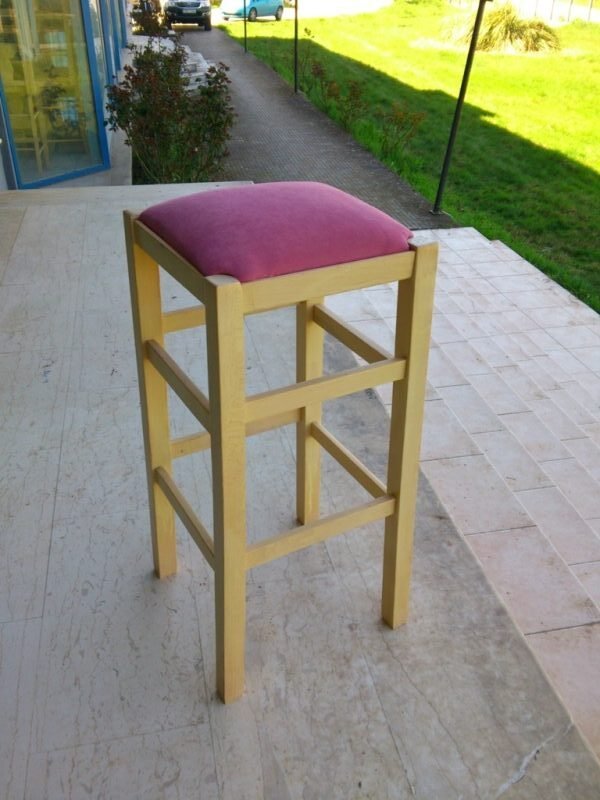 Σκαμπό ξύλινο "Σ5"