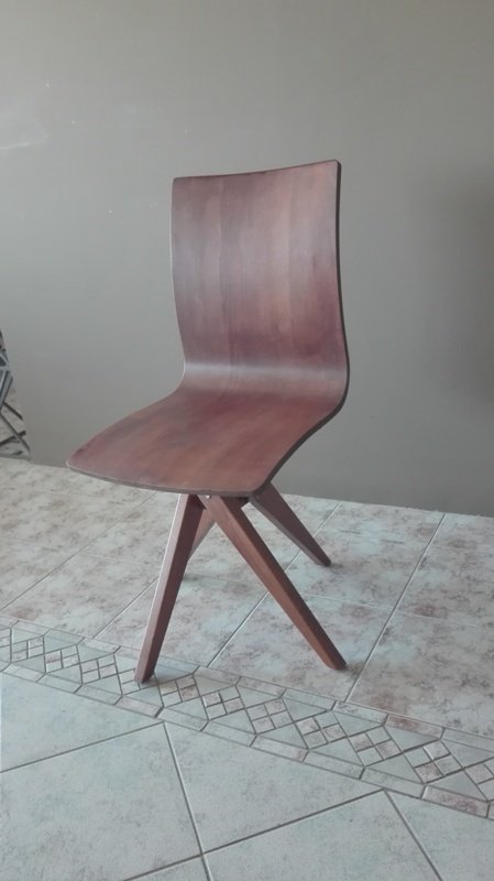 Καρέκλα "TWIST"