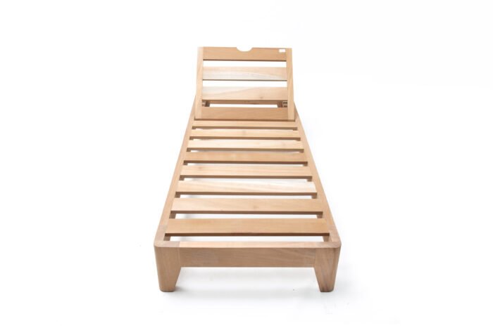 ΞΑΠΛΩΣΤΡΑ-ΑΠΟΛΛΩΝ-scaled-1.jpg Ξαπλώστρα παραλίας ξύλινη "ΑΠΟΛΛΩΝΑΣ"