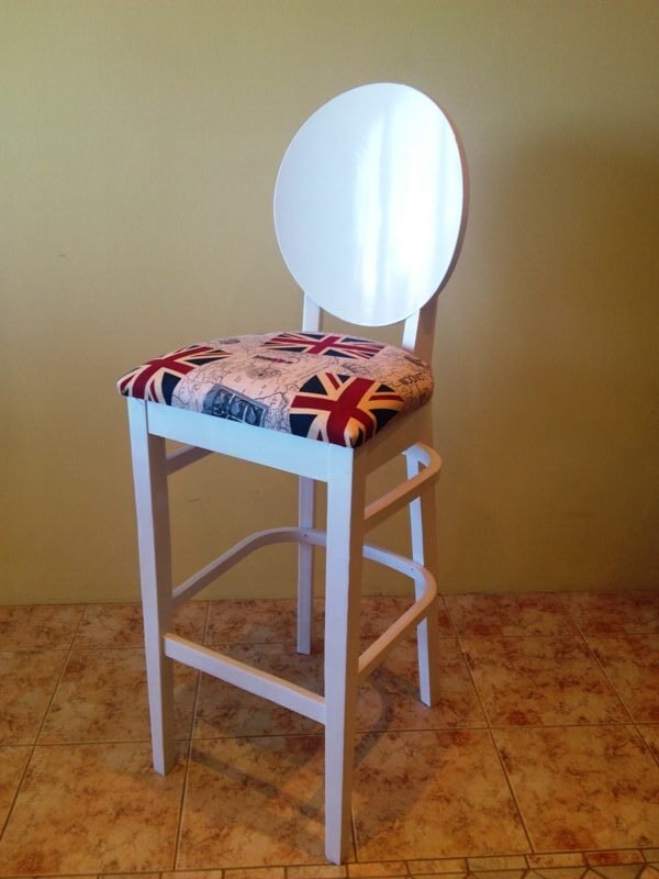 ΟΡΦΕΑΣ-2-rotated-e1593171056502.jpg Ξύλινο σκαμπό cafe "ΟΡΦΕΑΣ"