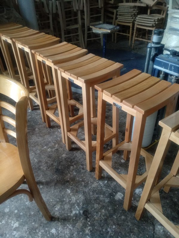 Σκαμπό ξύλινο "ΠΗΧΑΚΙ"