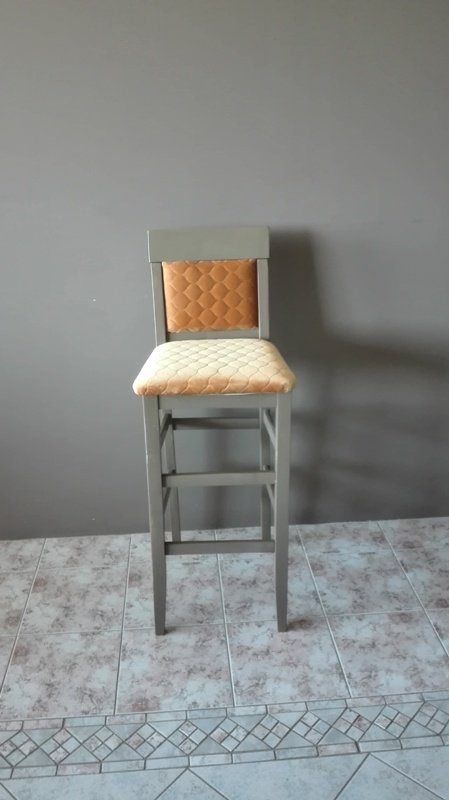 Σκαμπό ξύλινο "Σ12"