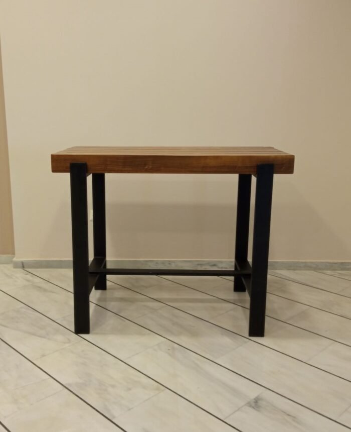 ΣΤΑΝΤ-ΜΕΤΑΛΛΙΚΟ-1.jpg Σταντ μεταλλικό "καδρόνι Π"