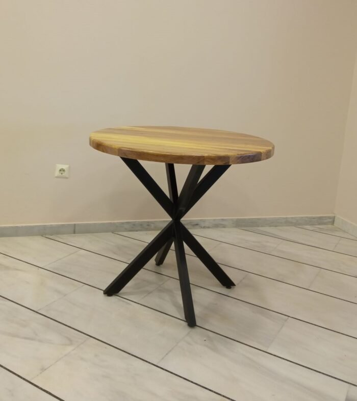 Tραπέζι "Μεταλλικό πόδι πλεχτό"