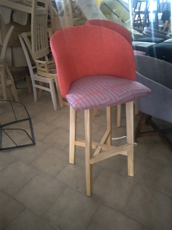 Ξύλινο σκαμπό "ΝΕΦΕΛΗ"